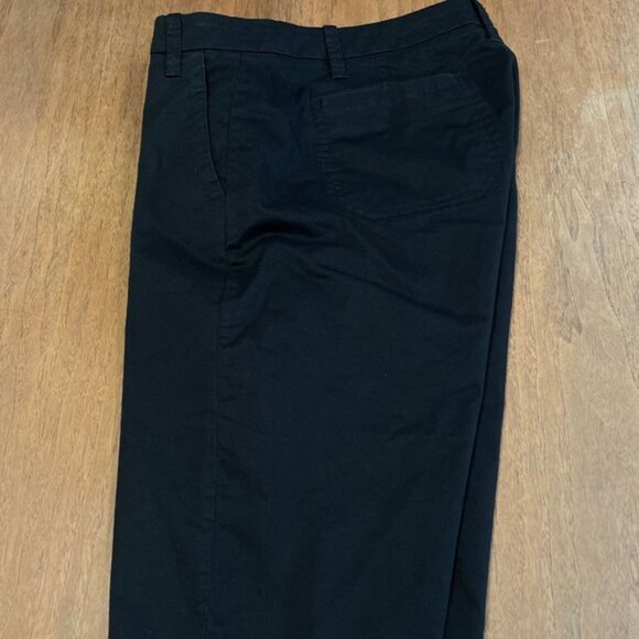 Vince Women's Casual Shorts - Black - Size 10 (32x12) - EUC - Picture 5 of 8
